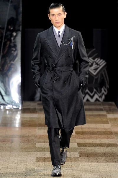 Look 23